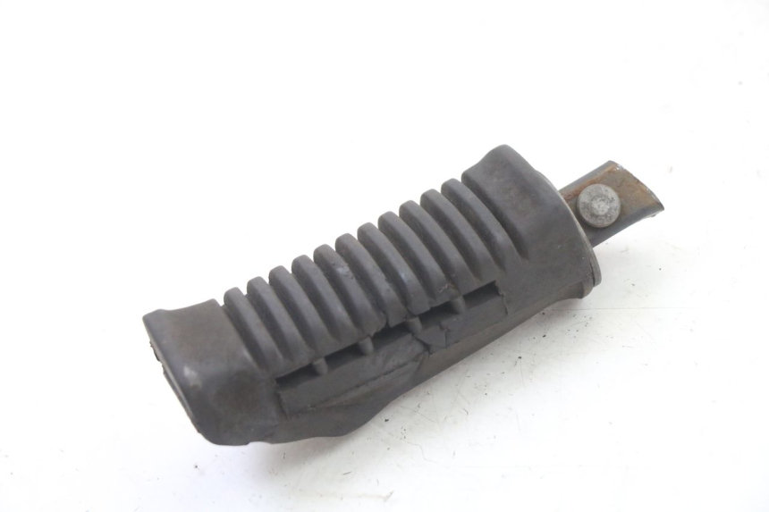 photo de DESCANSO DE PÉ TRASEIRO DIREITO SUZUKI GS GSE 500 (2001 - 2003) - Vista principal