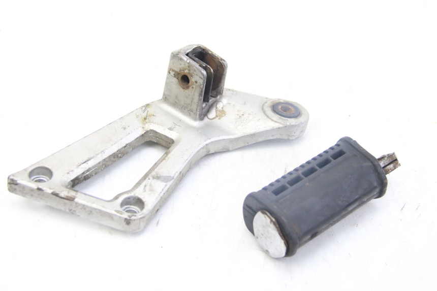 photo de DESCANSO DE PÉ TRASEIRO DIREITO SUZUKI GSX-F GSX  F 1100 (1988 - 1994) - Vista principal