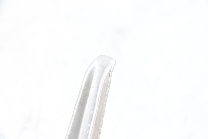 photo de DESCANSO DE PÉ TRASEIRO DIREITO SUZUKI GSXR GSX-R 1000 (2003 - 2004) - Detalhe da peça