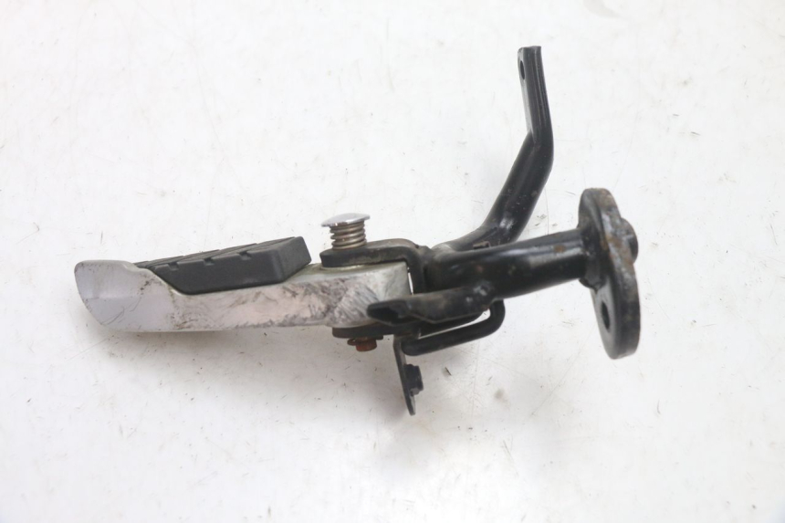 photo de DESCANSO DE PÉ TRASEIRO DIREITO SYM GTS EVO 125 (2009 - 2013) - Detalhe da peça