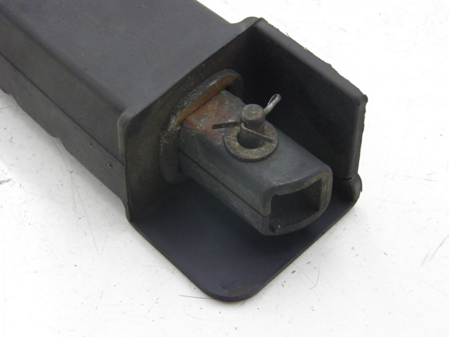 photo de DESCANSO DE PÉ TRASEIRO DIREITO HONDA FES PANTHEON 125 (2003 - 2007) - Detalhe da peça