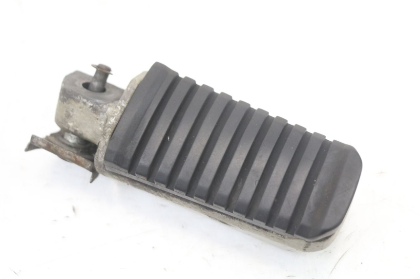 photo de DESCANSO DE PÉ TRASEIRO DIREITO KAWASAKI GTR 1000 (1994 - 2004) - Detalhe da peça