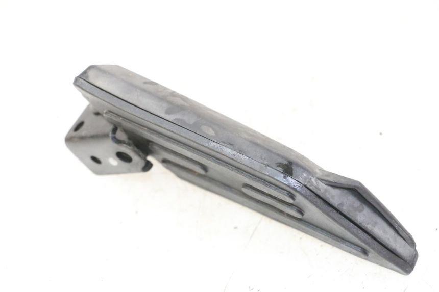 photo de DESCANSO DE PÉ TRASEIRO DIREITO PEUGEOT KISBEE 4T 50 (2010 - 2017) - Detalhe da peça