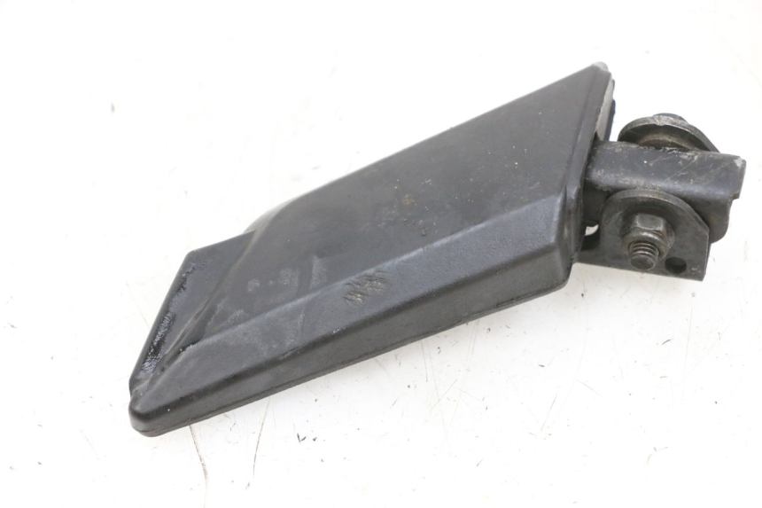 photo de DESCANSO DE PÉ TRASEIRO DIREITO PEUGEOT KISBEE 4T 50 (2010 - 2017) - Outro ângulo de visão