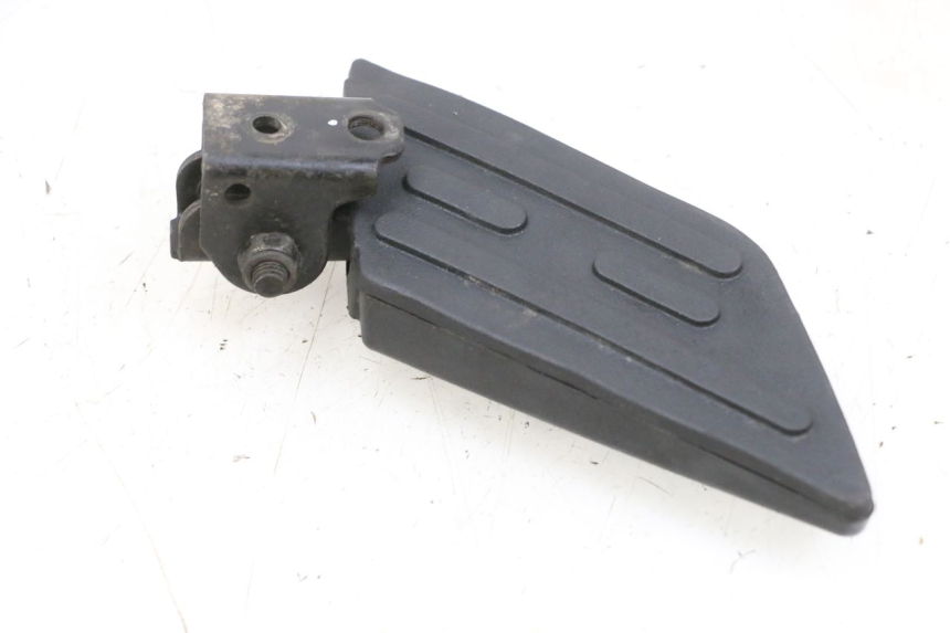 photo de DESCANSO DE PÉ TRASEIRO DIREITO PEUGEOT KISBEE 4T 50 (2010 - 2017) - Ampliação técnica