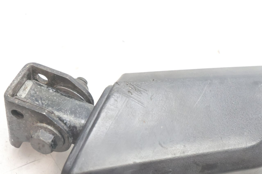photo de DESCANSO DE PÉ TRASEIRO DIREITO PEUGEOT KISBEE 4T 50 (2010 - 2017) - Ampliação técnica