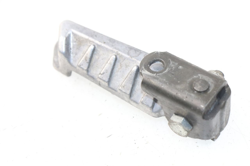 photo de DESCANSO DE PÉ TRASEIRO DIREITO PEUGEOT LUDIX 50 (2008 - 2017) - Detalhe da peça