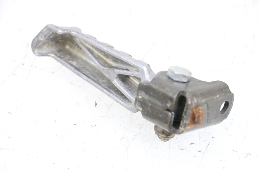 photo de DESCANSO DE PÉ TRASEIRO DIREITO PEUGEOT LUDIX 50 (2005 - 2007) - Zoom do estado de desgaste