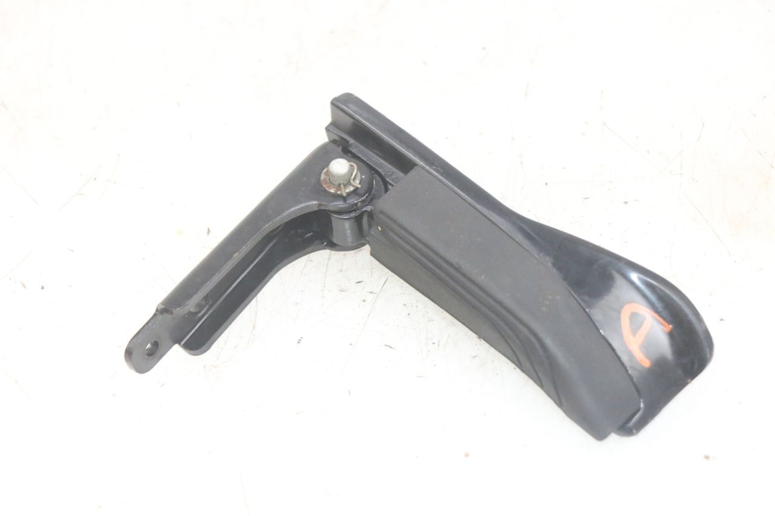 photo de DESCANSO DE PÉ TRASEIRO DIREITO PIAGGIO MP3 HPE 300 (2019 - 2026) - Vista geral