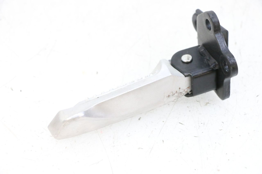 photo de DESCANSO DE PÉ TRASEIRO DIREITO YAMAHA NEO'S CORE 1 (2022 - 2026) - Vista geral