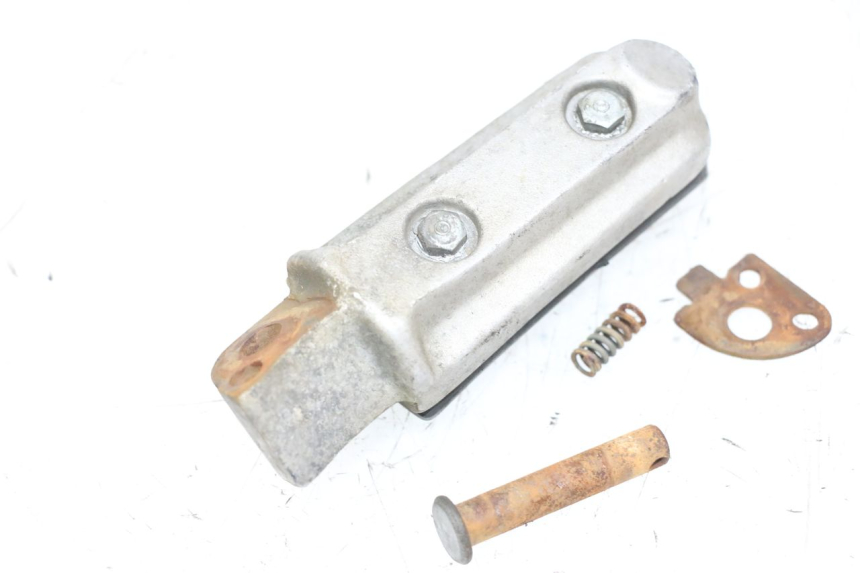 photo de DESCANSO DE PÉ TRASEIRO DIREITO HONDA NSR R 125 (1994 - 2003) - Outro ângulo de visão