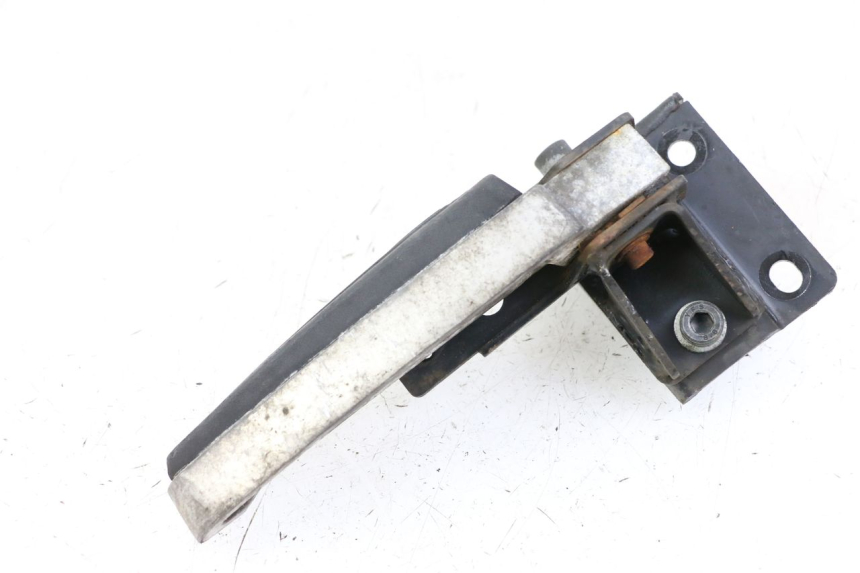 photo de DESCANSO DE PÉ TRASEIRO DIREITO PEUGEOT SATELIS 125 (2013 - 2018) - Outro ângulo de visão