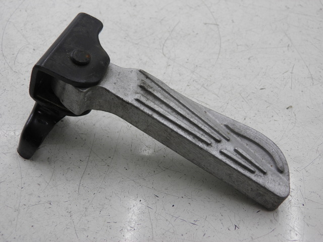 photo de DESCANSO DE PÉ TRASEIRO DIREITO PEUGEOT TWEET 125 (2010 - 2017) - Pontos de fixação