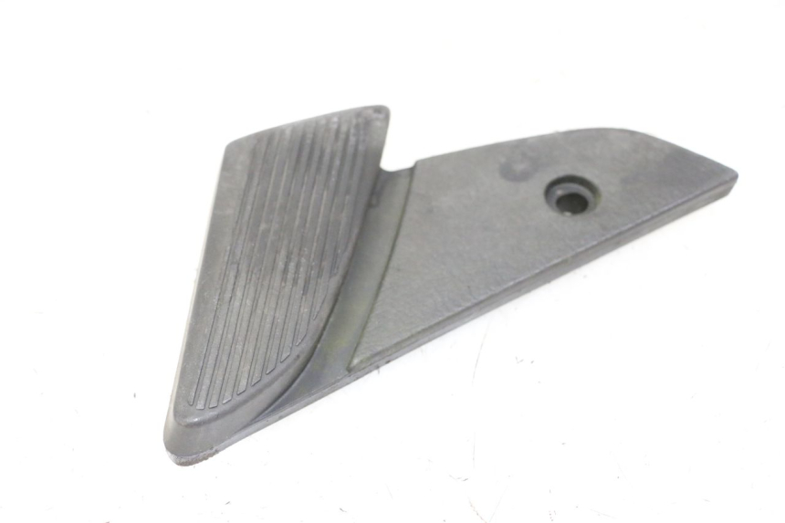 photo de DESCANSO DE PÉ TRASEIRO DIREITO PIAGGIO VESPA LX 150 (2005 - 2013) - Vista principal
