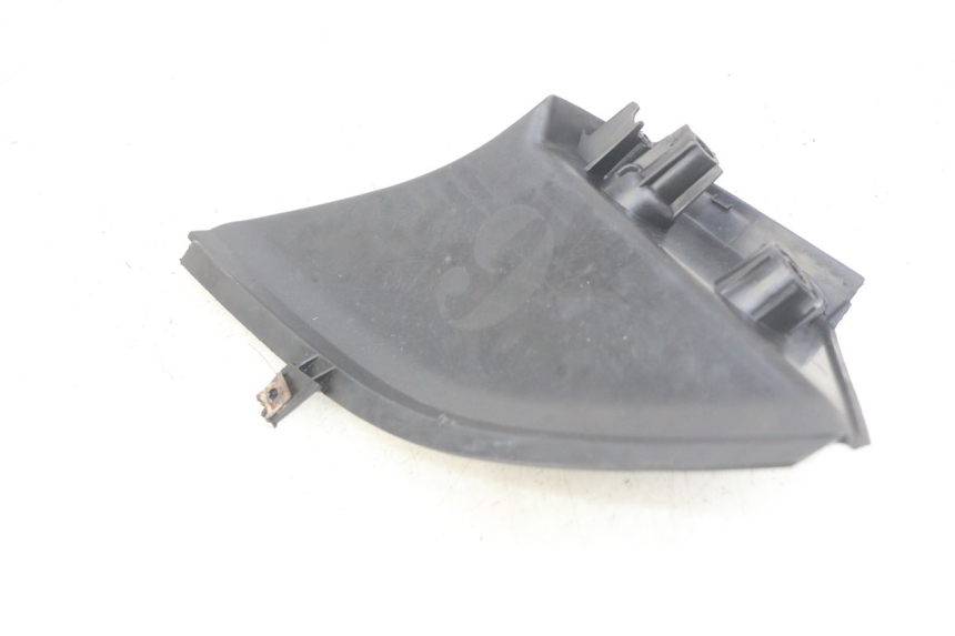 photo de DESCANSO DE PÉ TRASEIRO DIREITO YAMAHA SLIDER NAKED 50 (2004 - 2018) - Zoom do estado de desgaste