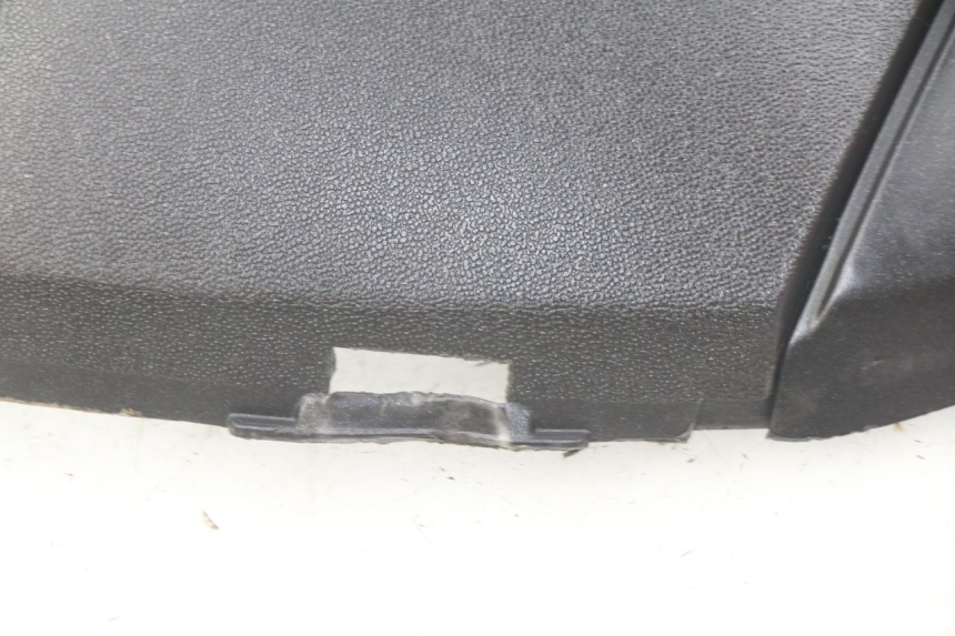 photo de DESCANSO DE PÉ TRASEIRO DIREITO APRILIA SR 2T 50 (2012 - 2017) - Pontos de fixação