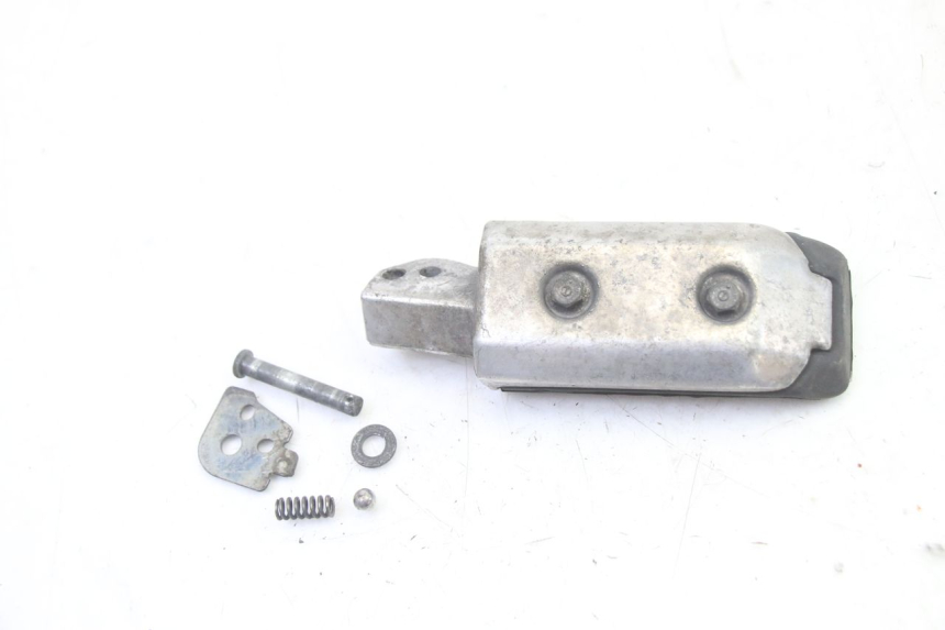 photo de DESCANSO DE PÉ TRASEIRO DIREITO HONDA ST PAN EUROPEAN 1300 (2002 - 2013) - Outro ângulo de visão
