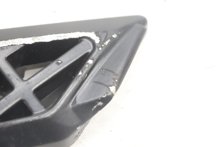 photo de DESCANSO DE PÉ TRASEIRO DIREITO PEUGEOT STREETZONE NAKED 2T 50 (2014 - 2018) - Vista geral
