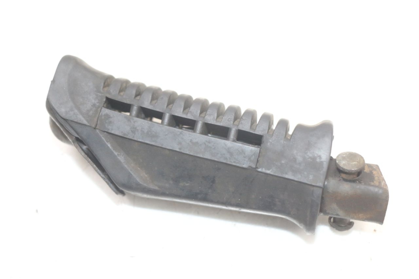 photo de DESCANSO DE PÉ TRASEIRO DIREITO SUZUKI GS F 500 (2004 - 2007) - Vista principal