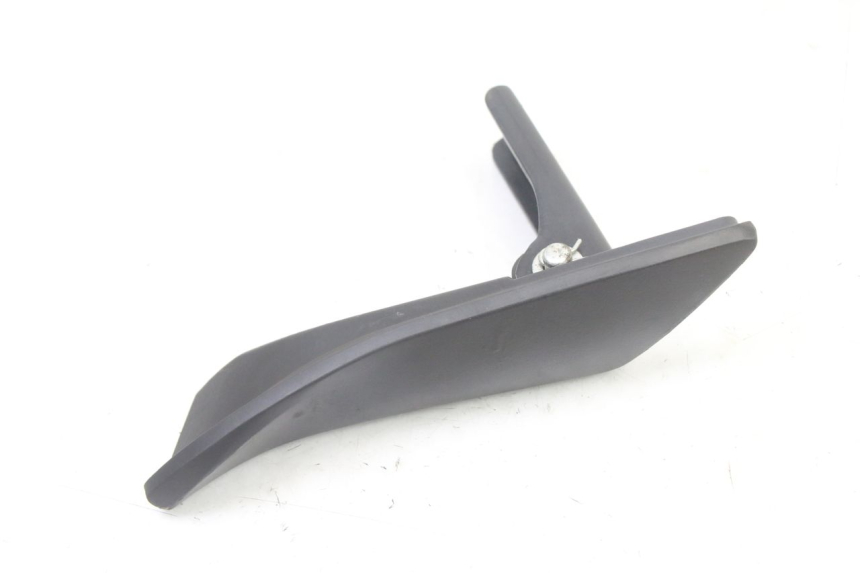 photo de DESCANSO DE PÉ TRASEIRO DIREITO APRILIA SXR 50 (2021 - 2023) - Outro ângulo de visão