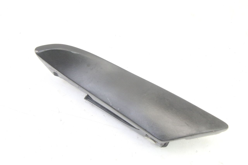 photo de DESCANSO DE PÉ TRASEIRO DIREITO APRILIA SXR 50 (2021 - 2023) - Pontos de fixação