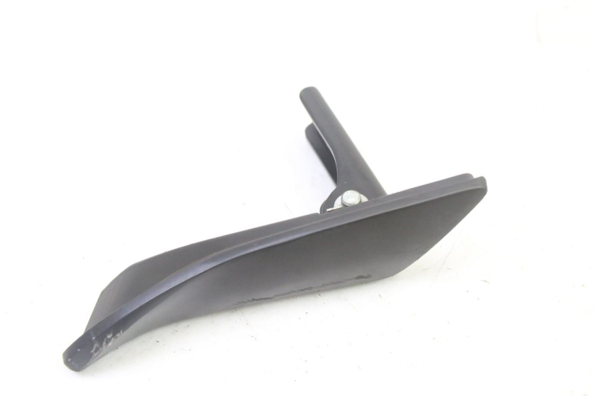 photo de DESCANSO DE PÉ TRASEIRO DIREITO APRILIA SXR 50 (2021 - 2023) - Zoom do estado de desgaste