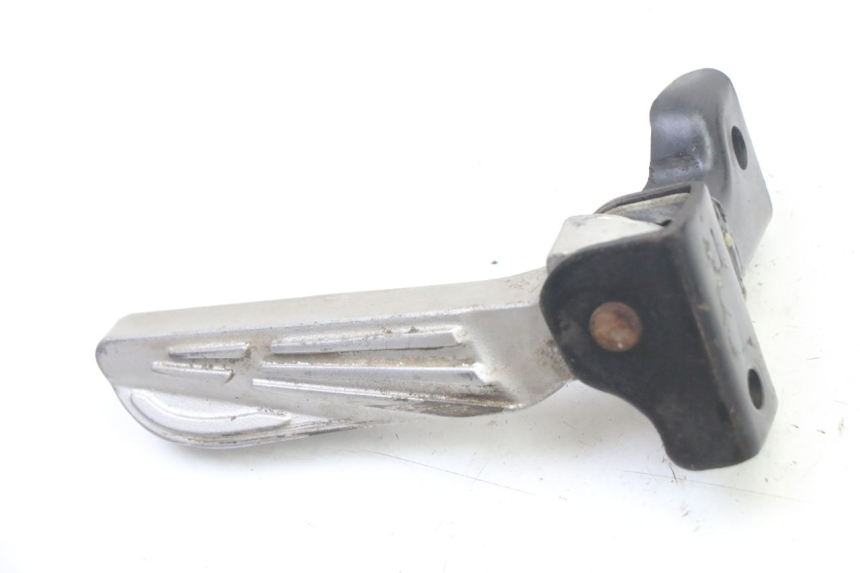 photo de DESCANSO DE PÉ TRASEIRO DIREITO PEUGEOT TWEET 4T 50 (2014 - 2019) - Zoom do estado de desgaste