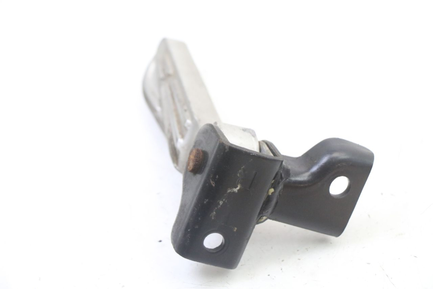 photo de DESCANSO DE PÉ TRASEIRO DIREITO PEUGEOT TWEET 4T 50 (2014 - 2019) - Outro ângulo de visão