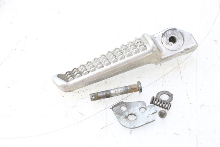 photo de DESCANSO DE PÉ TRASERO DIREITO HONDA VFR FI RC46 800 (1998 - 2001) - Vista principal