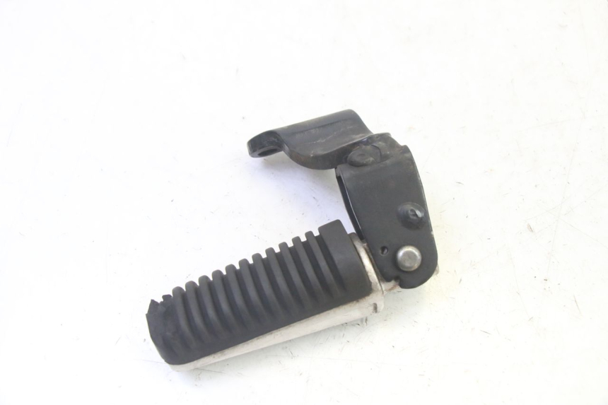 photo de DESCANSO DE PÉ TRASEIRO DIREITO YAMAHA X-MAX XMAX 250 (2006 - 2009) - Zoom do estado de desgaste