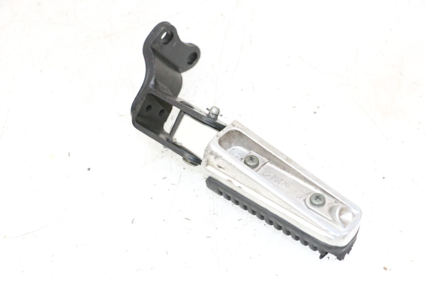 photo de DESCANSO DE PÉ TRASEIRO DIREITO YAMAHA XMAX X-MAX 125 (2006 - 2009) - Outro ângulo de visão