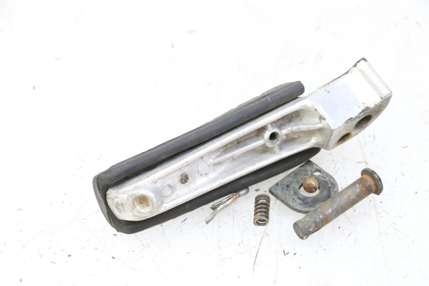 photo de DESCANSO DE PÉ TRASEIRO DIREITO YAMAHA XJN DIVERSION 600 (2000 - 2003) - Detalhe da peça