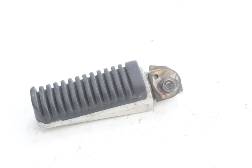photo de DESCANSO DE PÉ TRASERO DIREITO YAMAHA XJR 1300 (1998 - 2002) - Zoom do estado de desgaste