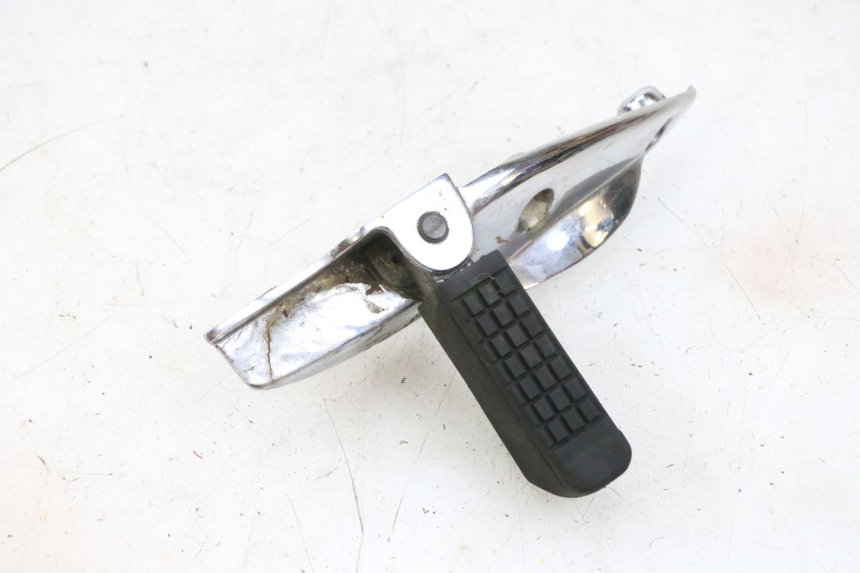 photo de DESCANSO DE PÉ TRASEIRO DIREITO KYMCO ZING 125 (1997 - 2003) - Detalhe da peça