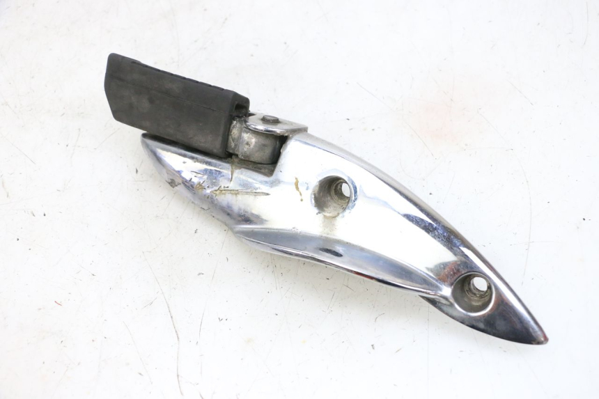 photo de DESCANSO DE PÉ TRASEIRO DIREITO KYMCO ZING 125 (1997 - 2003) - Outro ângulo de visão