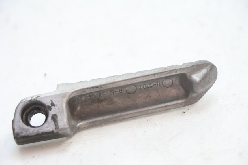 photo de DESCANSO DE PÉ TRASERO DERECHO KAWASAKI ZX-6R ZX6R 600 (1995 - 1997) - Outro ângulo de visão