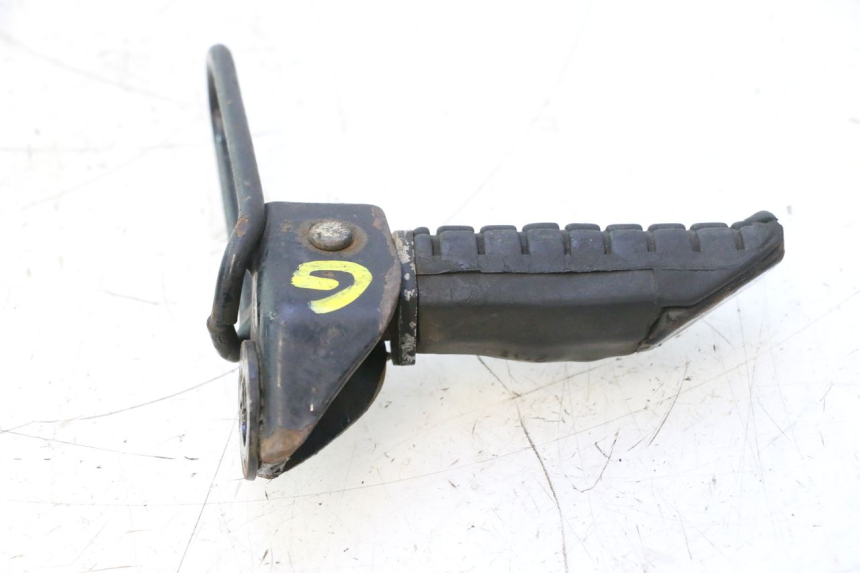 photo de DESCANSO DE PÉ TRASEIRO ESQUERDO HONDA CB TWO FIFTY 250 (1991 - 2002) - Detalhe da peça