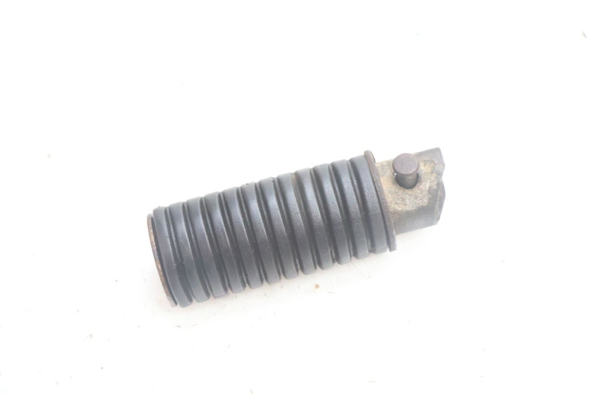 photo de DESCANSO DE PÉ TRASEIRO ESQUERDO SUZUKI DR S 600 (1985 - 1989) - Detalhe da peça