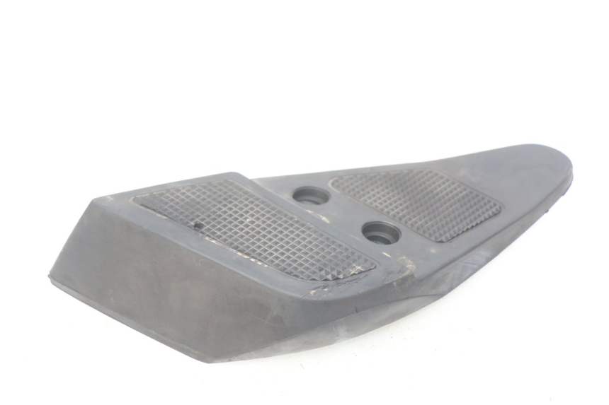 photo de DESCANSO DE PÉ TRASEIRO ESQUERDO HONDA FES PANTHEON 2T 125 (1998 - 2002) - Vista principal