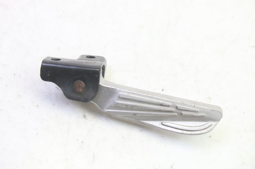 photo de DESCANSO DE PÉ TRASEIRO ESQUERDO SYM FIDDLE 3 III 125 (2014 - 2020) - Detalhe da peça