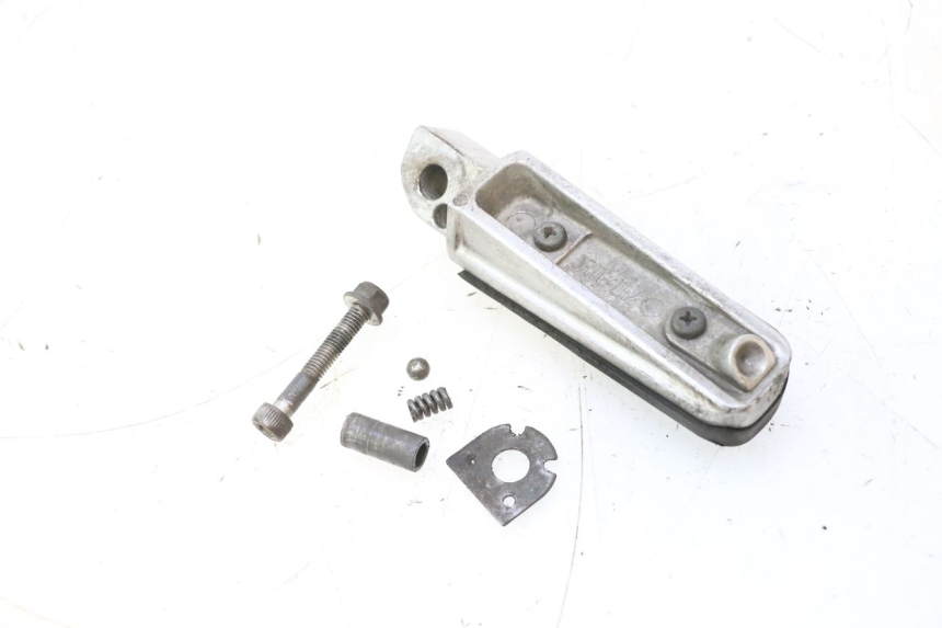 photo de DESCANSO DE PÉ TRASERO ESQUERDO YAMAHA FJR 1300 (2001 - 2005) - Ampliação técnica