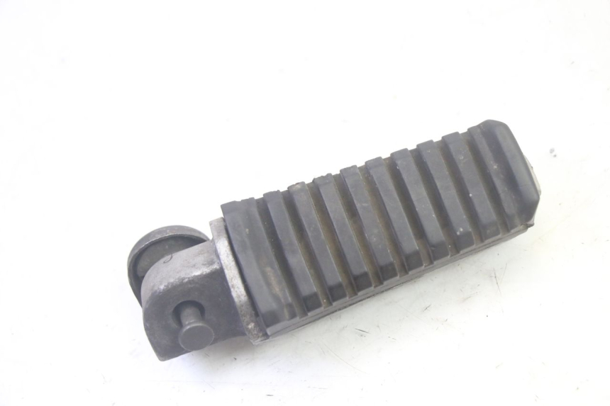 photo de DESCANSO DE PÉ TRASEIRO ESQUERDO KAWASAKI GPZ RX 1000 (1986 - 1988) - Zoom do estado de desgaste