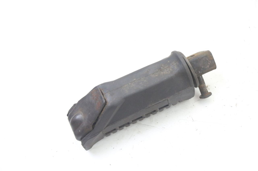 photo de DESCANSO DE PÉ TRASEIRO ESQUERDO SUZUKI GS GSE 500 (2001 - 2003) - Outro ângulo de visão