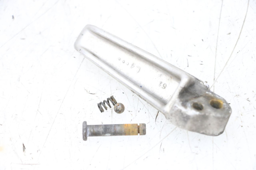 photo de DESCANSO DE PÉ TRASEIRO ESQUERDO SUZUKI GSXR GSX-R 1000 (2003 - 2004) - Detalhe da peça