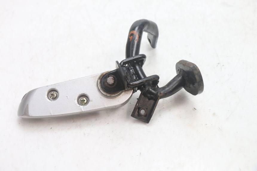 photo de DESCANSO DE PÉ TRASEIRO ESQUERDO SYM GTS EVO 125 (2009 - 2013) - Pontos de fixação