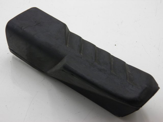 photo de DESCANSO DE PÉ TRASEIRO ESQUERDO HONDA FES S-WING SWING 125 (2007 - 2015) - Ampliação técnica