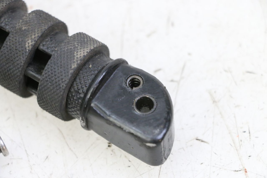 photo de DESCANSO DE PÉ TRASEIRO ESQUERDO KEEWAY K-LIGHT KLIGHT 125 (2018 - 2025) - Pontos de fixação