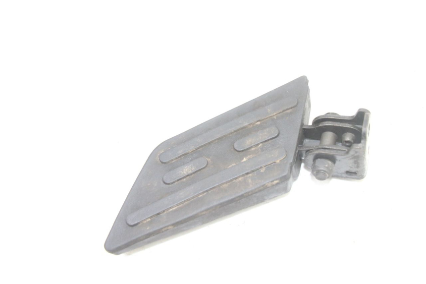 photo de DESCANSO DE PÉ TRASEIRO ESQUERDO PEUGEOT KISBEE 2T 50 (2010 - 2017) - Zoom do estado de desgaste