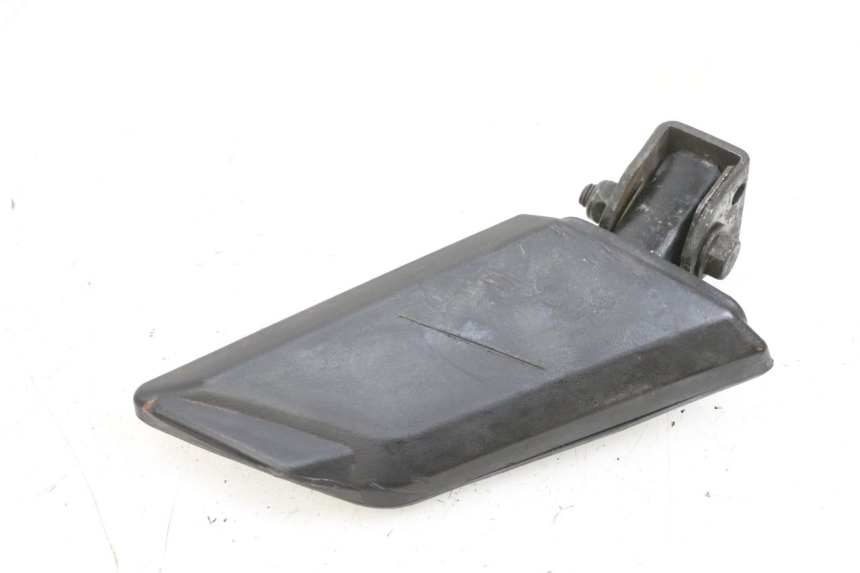 photo de DESCANSO DE PÉ TRASEIRO ESQUERDO PEUGEOT KISBEE 4T 50 (2010 - 2017) - Zoom do estado de desgaste