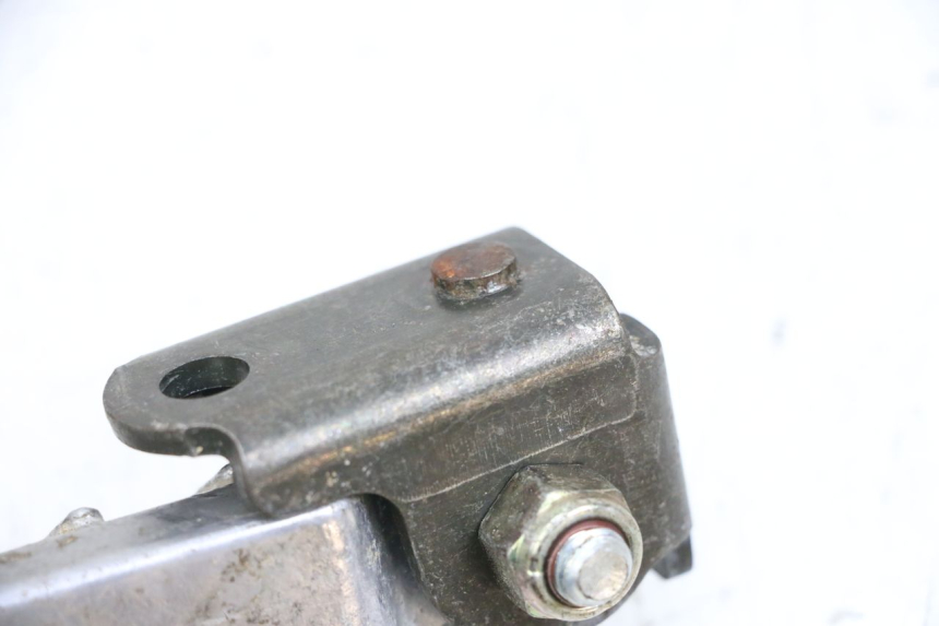 photo de DESCANSO DE PÉ TRASEIRO ESQUERDO PEUGEOT LUDIX 50 (2005 - 2007) - Zoom do estado de desgaste